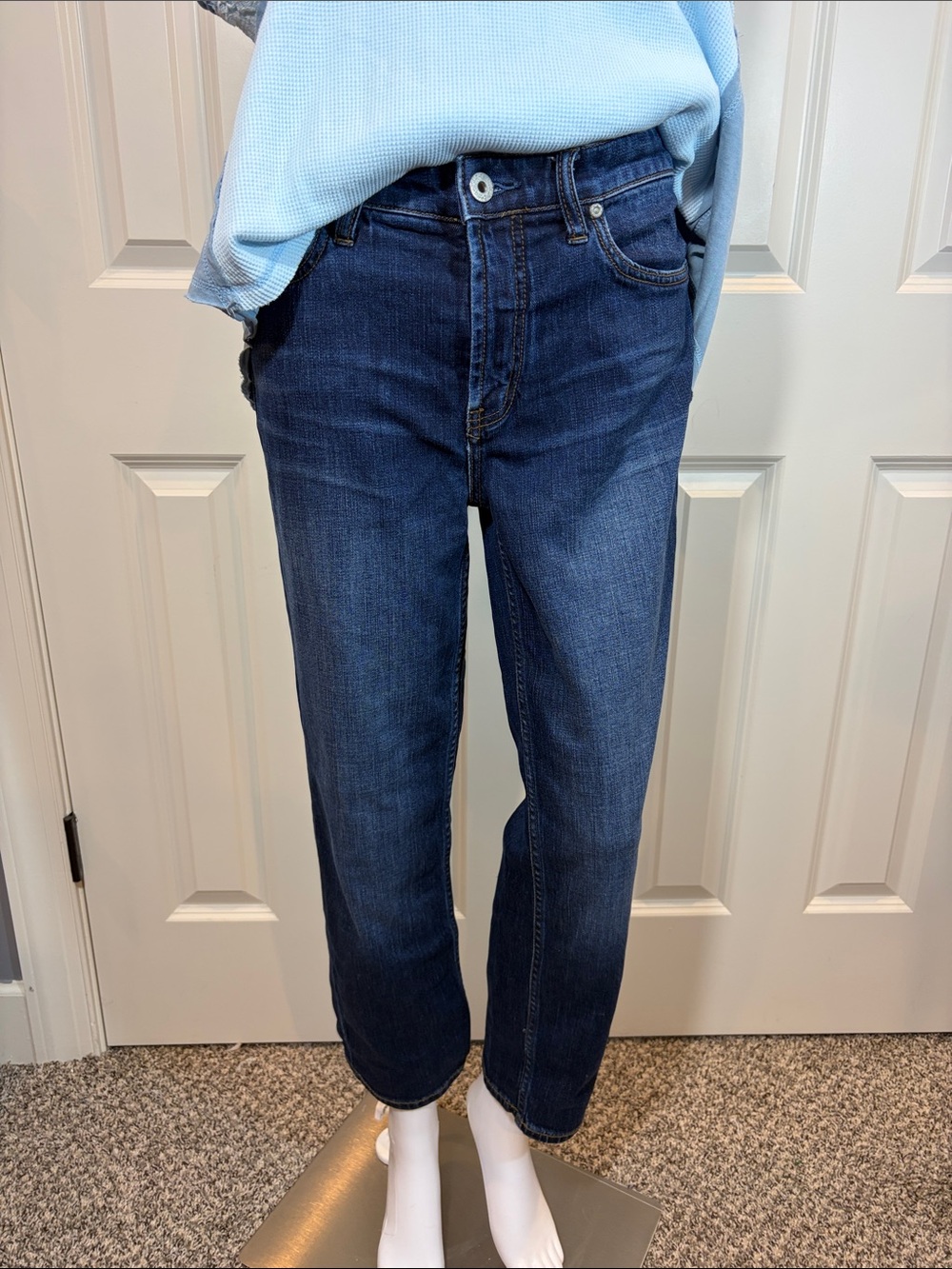 Free People dark wash straight leg Ankle Jeans
